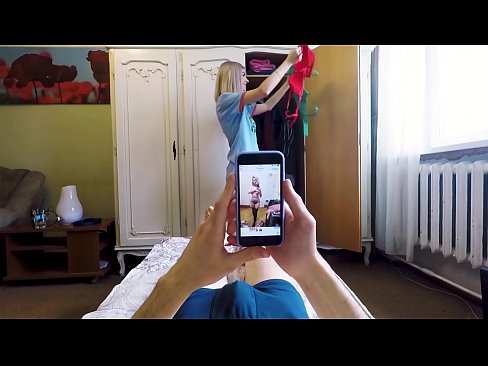 ❤️ Kakak tiri membuat kakaknya cum tepat sebelum ibu pulang ❤️ Porn keras pada kami