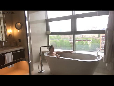 ❤️ Sayang yang luar biasa dengan penuh semangat menyentak vaginanya di kamar mandi ❤️ Porn keras pada kami
